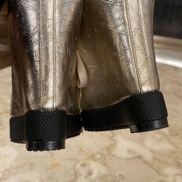 L.A.M.B Denver Gwen Stefani Gold Monogram Leather  Platform Sneakers - Picture 12 of 16